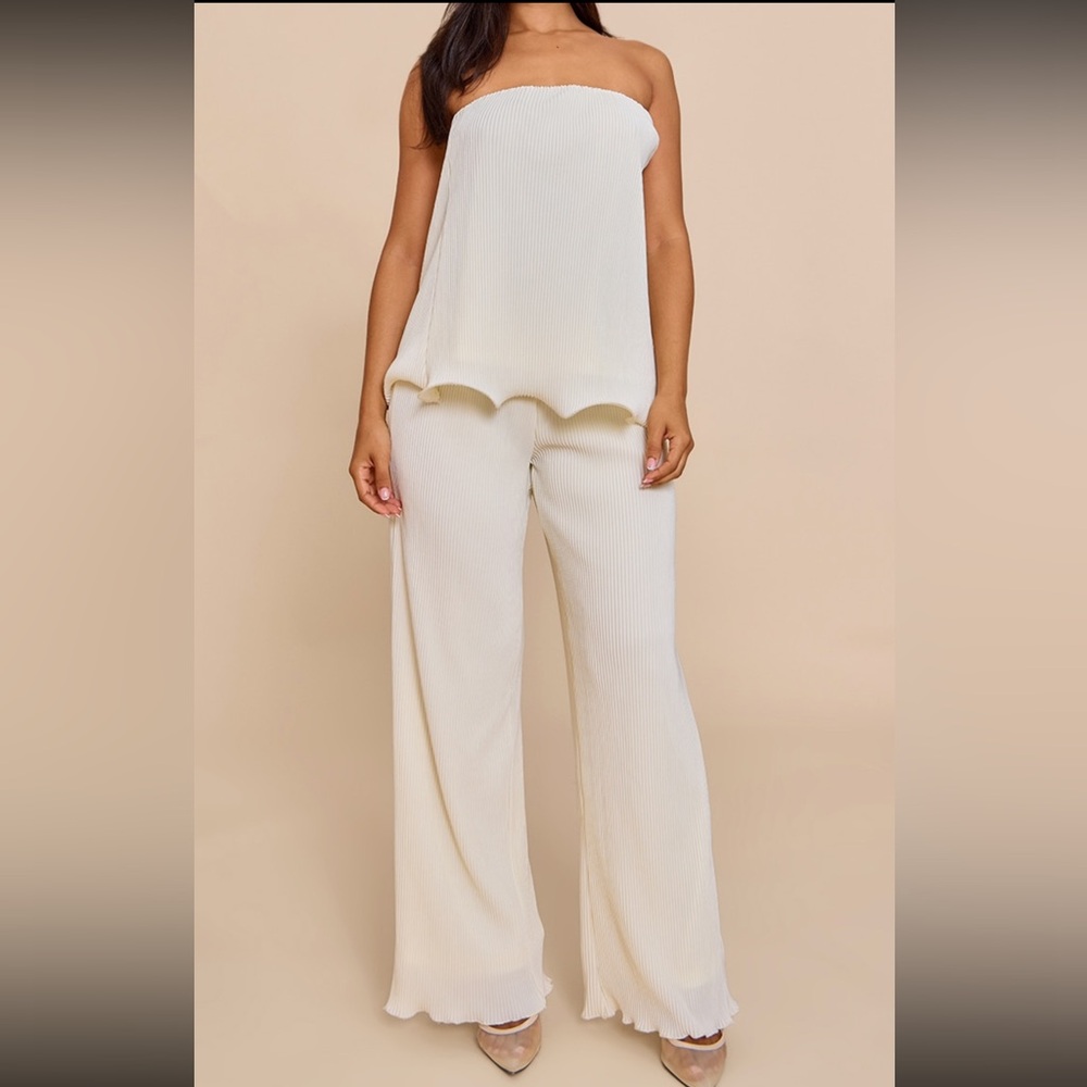 🆕🤍Cream Plisse High Waisted Wide Leg Trousers - Picture 2 of 6
